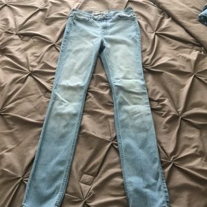 Hollister High Rise Super Skinny size 00R